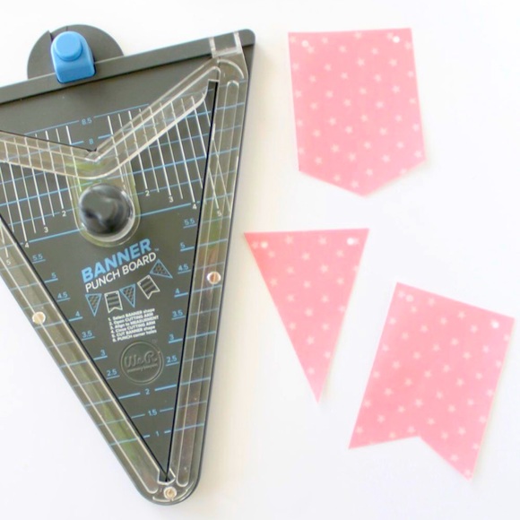 We R Memory Keepers Banner Punch Board NWT - Picture 4 of 7